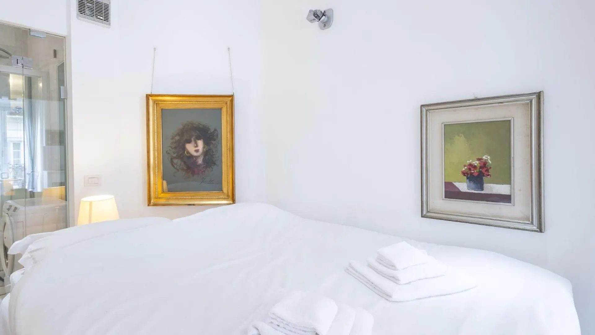 Studio Sant' Andrea Fashion Suite By Interhome Milan