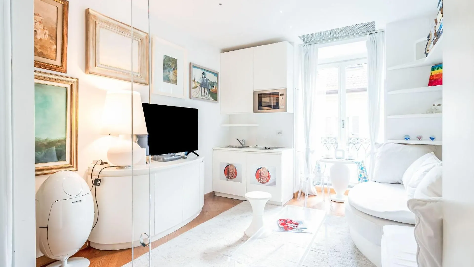 Studio Sant' Andrea Fashion Suite By Interhome Milan